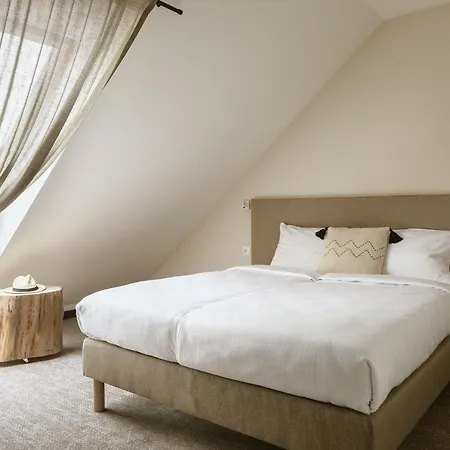 Aparthotel Saltic & 4*