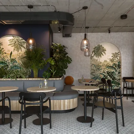 Apart-hotel Saltic & 4*