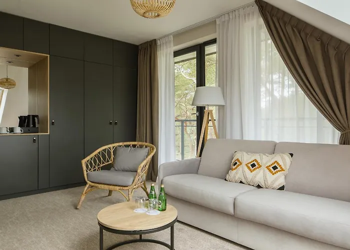 Saltic & Апарт-отель Леба